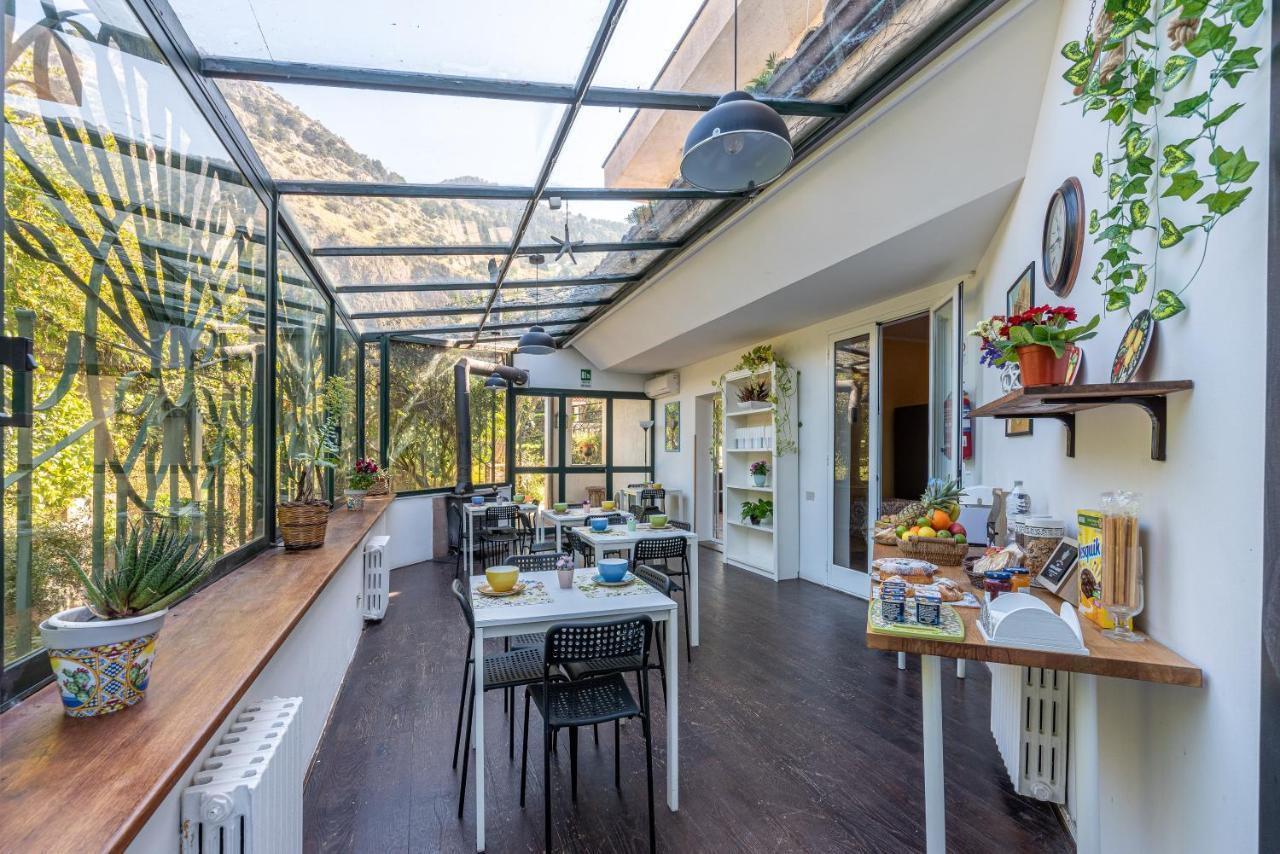 Bouganville Home Монделло Экстерьер фото